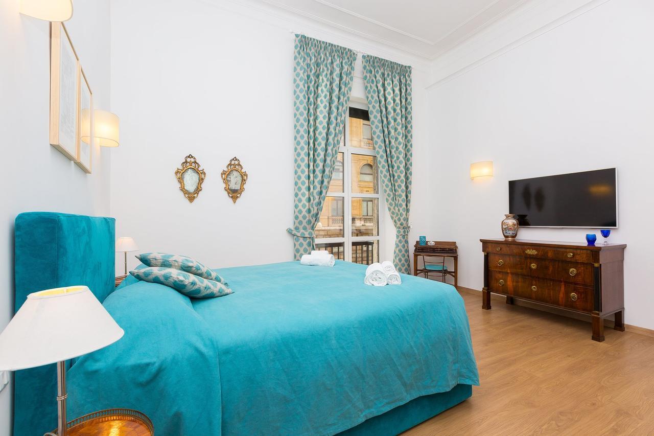 Prestigious Apartment Via Barberini ローマ エクステリア 写真