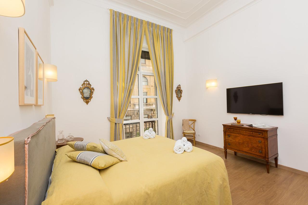 Prestigious Apartment Via Barberini ローマ エクステリア 写真