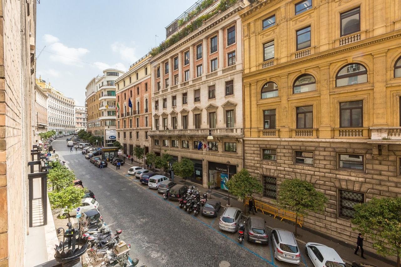 Prestigious Apartment Via Barberini ローマ エクステリア 写真