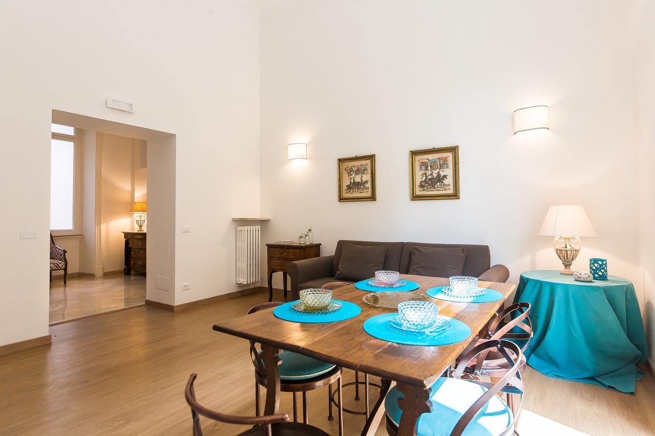 Prestigious Apartment Via Barberini ローマ エクステリア 写真