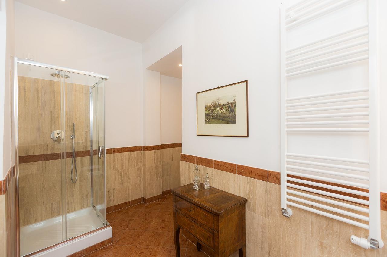 Prestigious Apartment Via Barberini ローマ エクステリア 写真