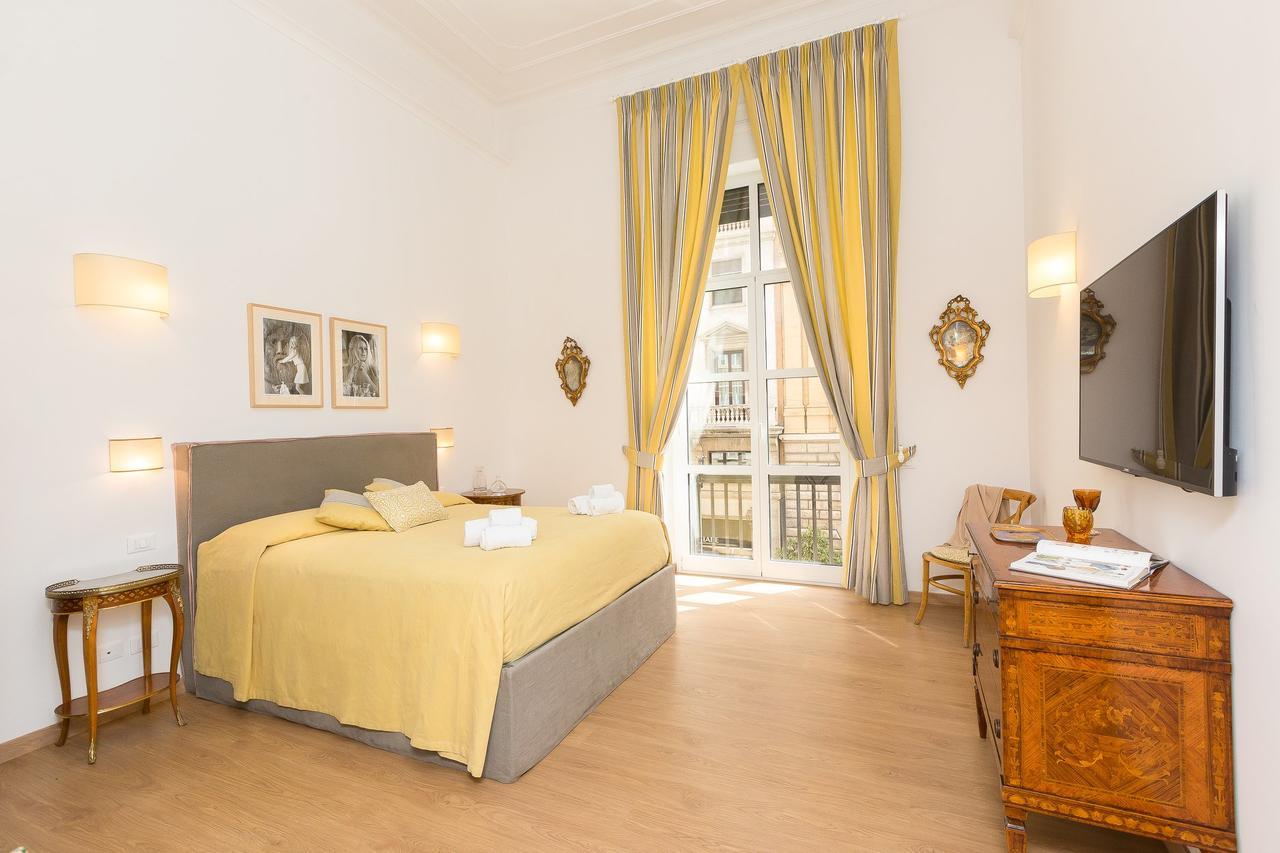 Prestigious Apartment Via Barberini ローマ エクステリア 写真