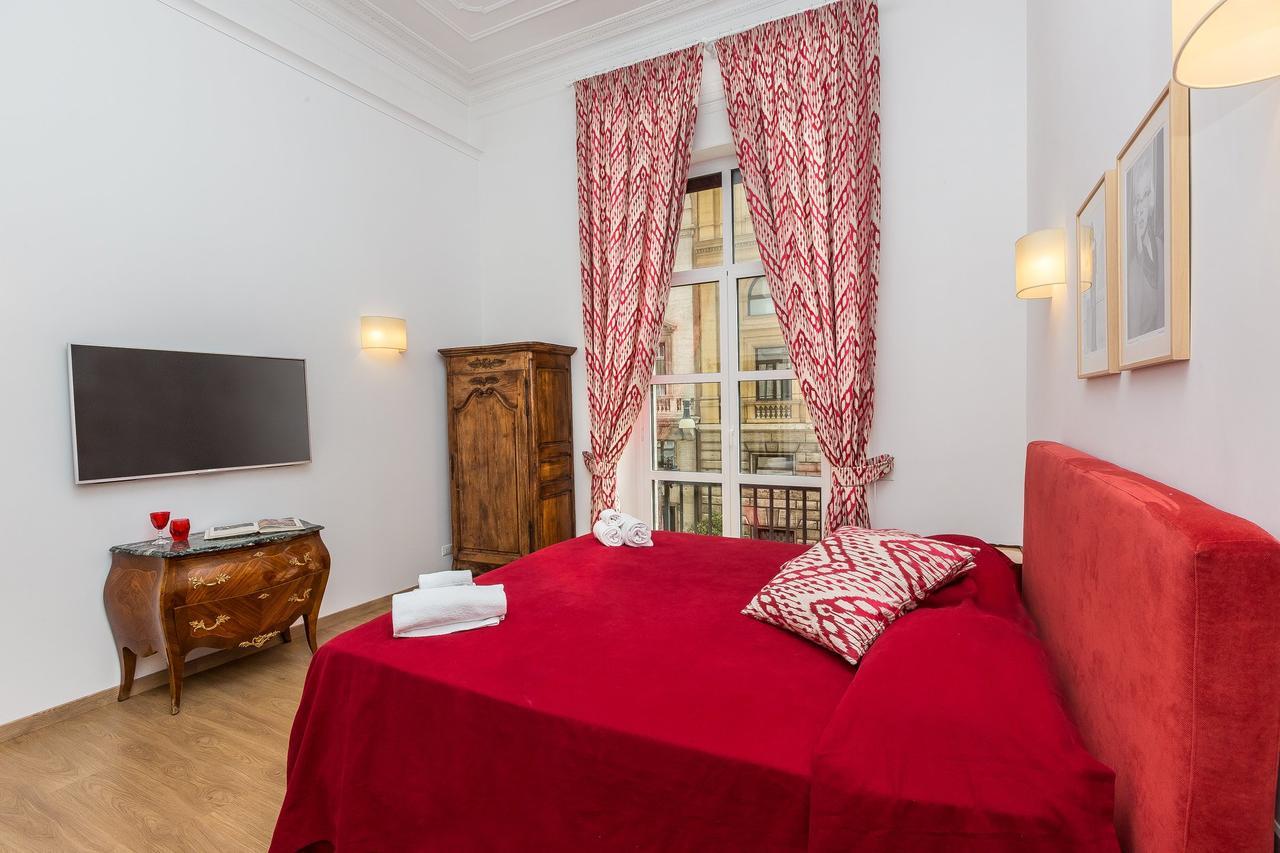 Prestigious Apartment Via Barberini ローマ エクステリア 写真