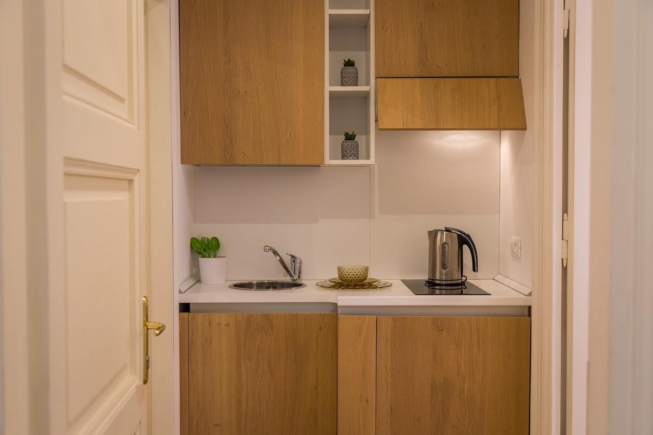Prestigious Apartment Via Barberini ローマ エクステリア 写真
