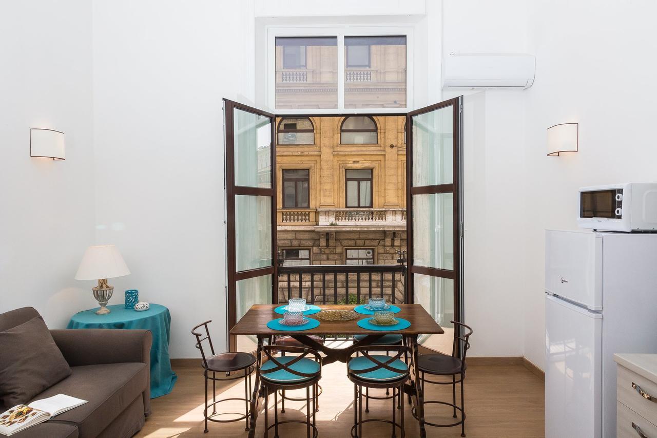 Prestigious Apartment Via Barberini ローマ エクステリア 写真
